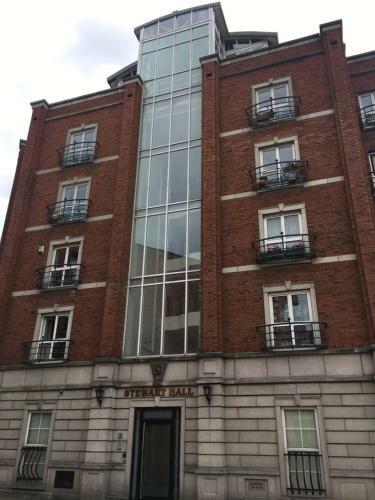 Entire Apartment In Dublin City Center