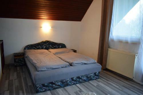 Hostal K�t Di�fa Vend�gh�z
