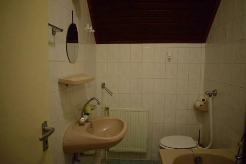 Hostal K�t Di�fa Vend�gh�z