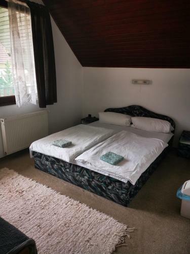 Hostal K�t Di�fa Vend�gh�z