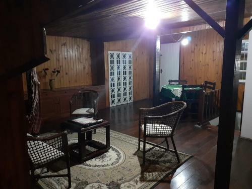 Casa Agrad�vel Com Lareira Interna