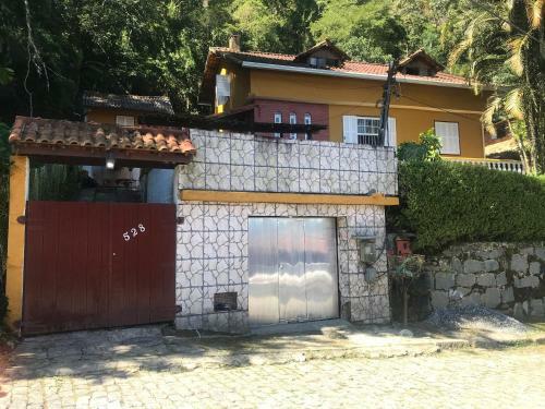 Casa Agrad�vel Com Lareira Interna
