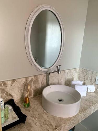 Apartamento Encantador Com Estacionamento Inclu�do