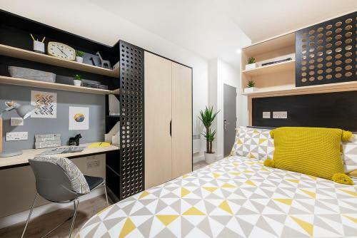 Hotel Destiny Student - Dominick Place