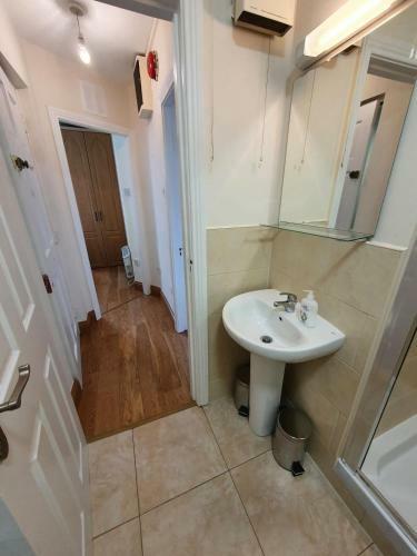 Peaceful 1 Bed Apartment