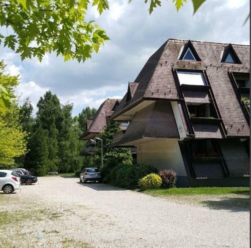 K�k Vitorl�s Apartman