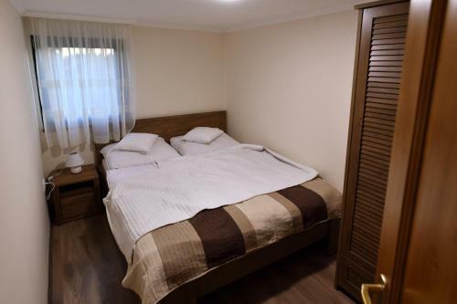 Sir�ly Apartman