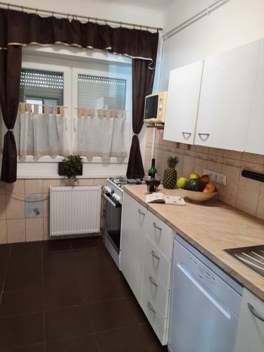 Helka Vend�gh�z