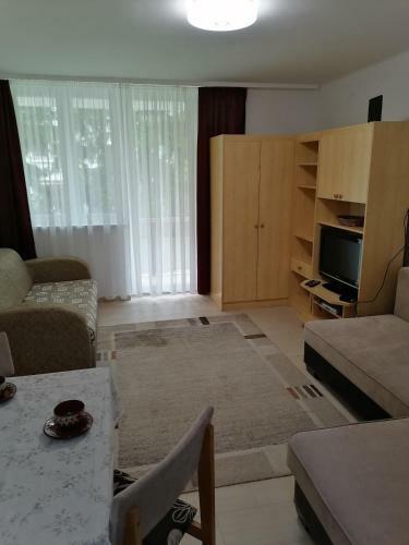 L�dy Apartman