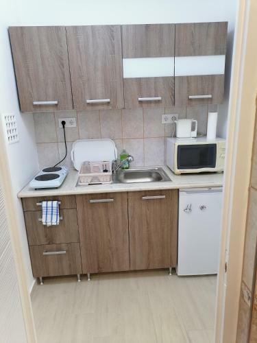 L�dy Apartman