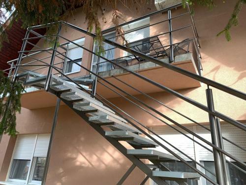 B�stya Apartman