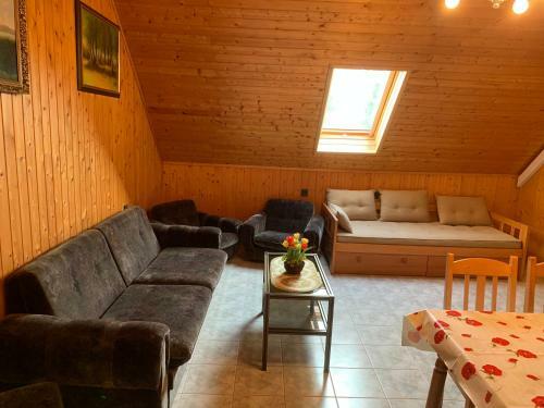 B�stya Apartman