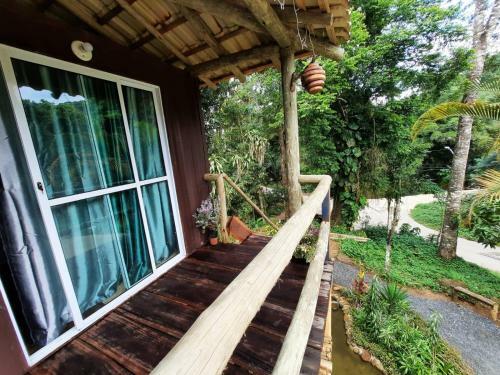Casa Container Vermelha, Pr�ximo A Trindade!