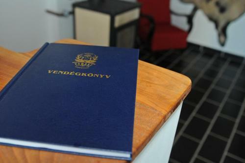 Hostal Vincze Vad�sz Vend�gh�z