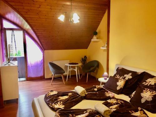 Hostal Marta Guest House