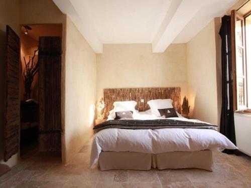 Hostal Les Remparts