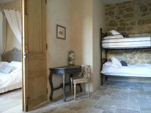 Hostal Les Remparts