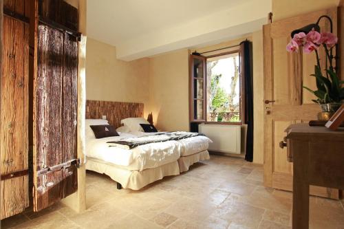 Hostal Les Remparts
