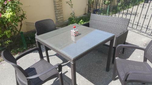 Orhidea Szuter�n Apartman