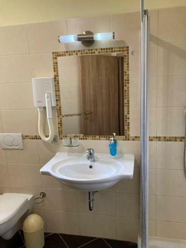 Park Hotel Hark�ny