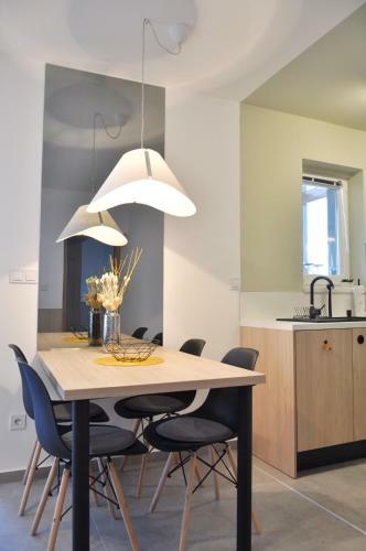 Maxim Apartments