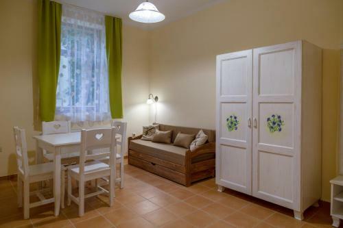 Hostal Balzsam Apartmanh�z
