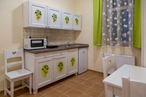 Hostal Balzsam Apartmanh�z