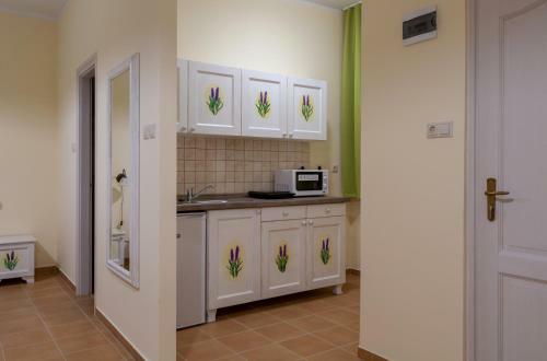 Hostal Balzsam Apartmanh�z
