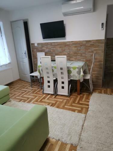 Lili Apartman