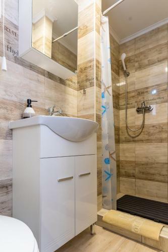 Lili Apartman