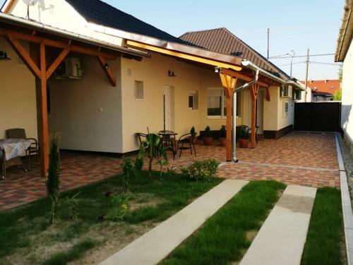 Lili Apartman