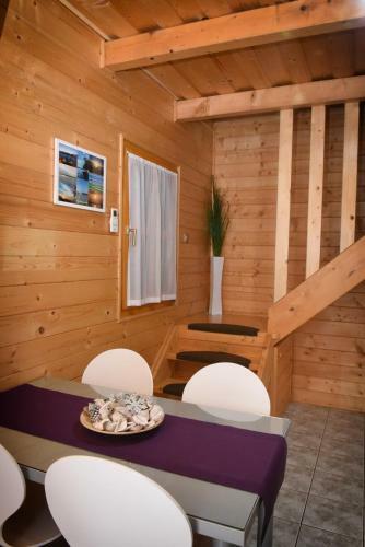 Velence Korz� Pihen?h�z