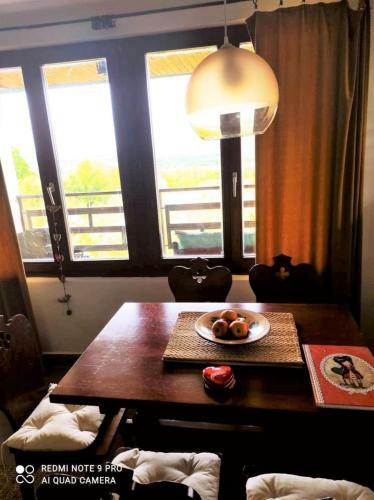 �gnes Alm�i �gnes Apples