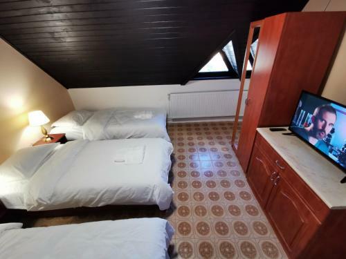 Hostal Ambient Deluxe Apartman