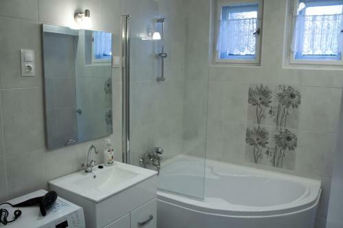 S�ndor Apartman