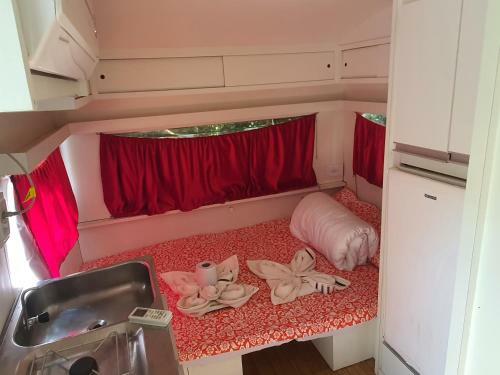 Camping Lagoa Do Cass�