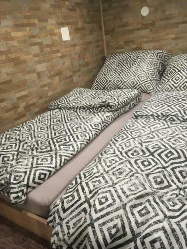 M�ra Apartmanh�z