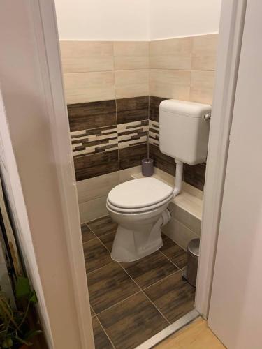 V�ros Sz�ve Apartman