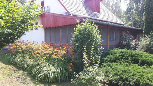 Tiszai V�ndor Apartmanh�z