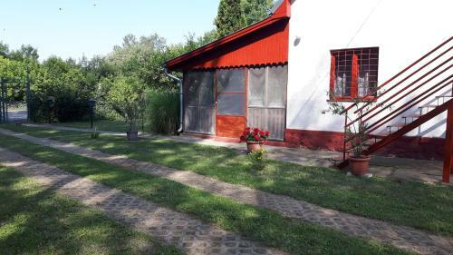 Tiszai V�ndor Apartmanh�z