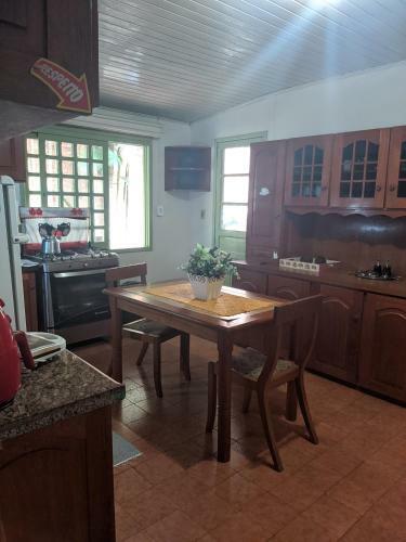 Bed & Breakfast Pedra Branca Eco Hostel E Camping