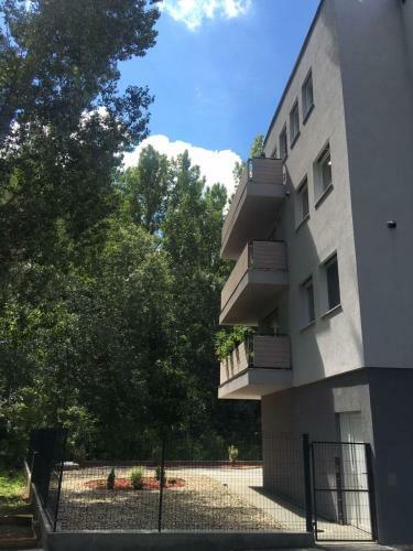 Thermal Forest Apartment