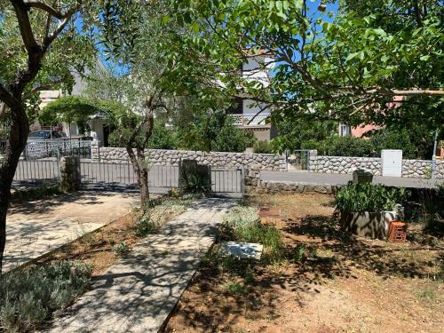 Apartment Gardenview - New!