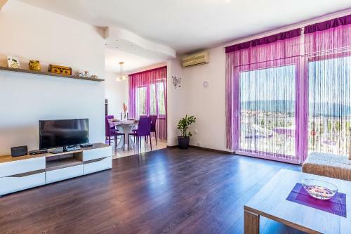 Apartman - The View