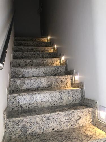Apartamento Condom�nio Laj�