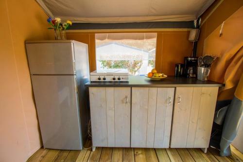 Easyatent Safaritent Comfort Camping Krk