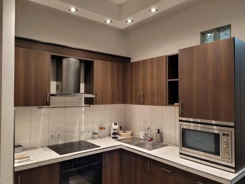 Lovely Apartment With Free Parking
