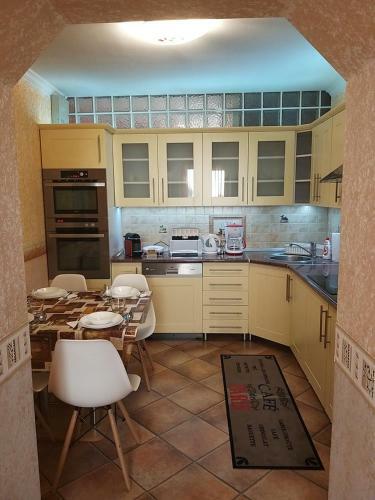 �denkert Apartmanh�z