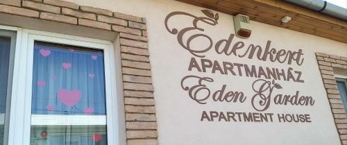�denkert Apartmanh�z