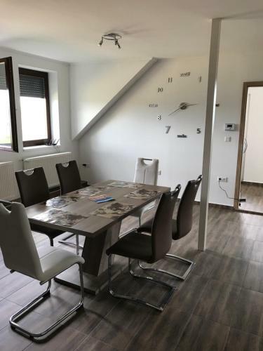 Apartamento M�ty�s Vend�gh�z Full